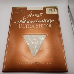 New In Packaging 1995 Hanes Hosiery Absolutely Sheer Control Top Pearl Panty Hos